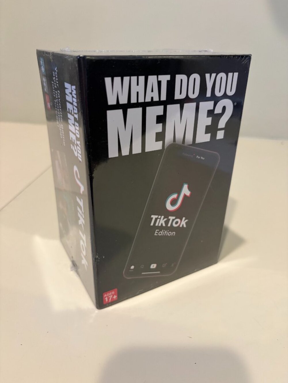 WHAT DO YOU MEME? TIKTOK EDITION PARTY CARD GAME Brand New Factory Sealed